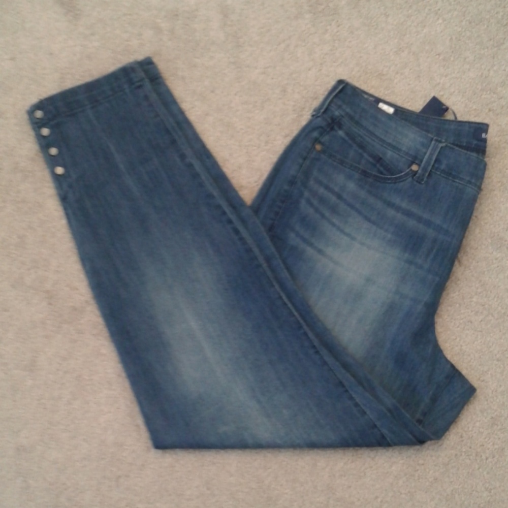 🎈NEW🎈🎈BANOLINO STRETCH CURVY SKINNY CROP JEANS